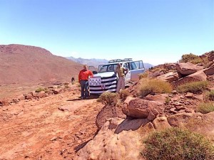 drapeau_de_Kervreizh_sur_la_route_de_Tamanrasset